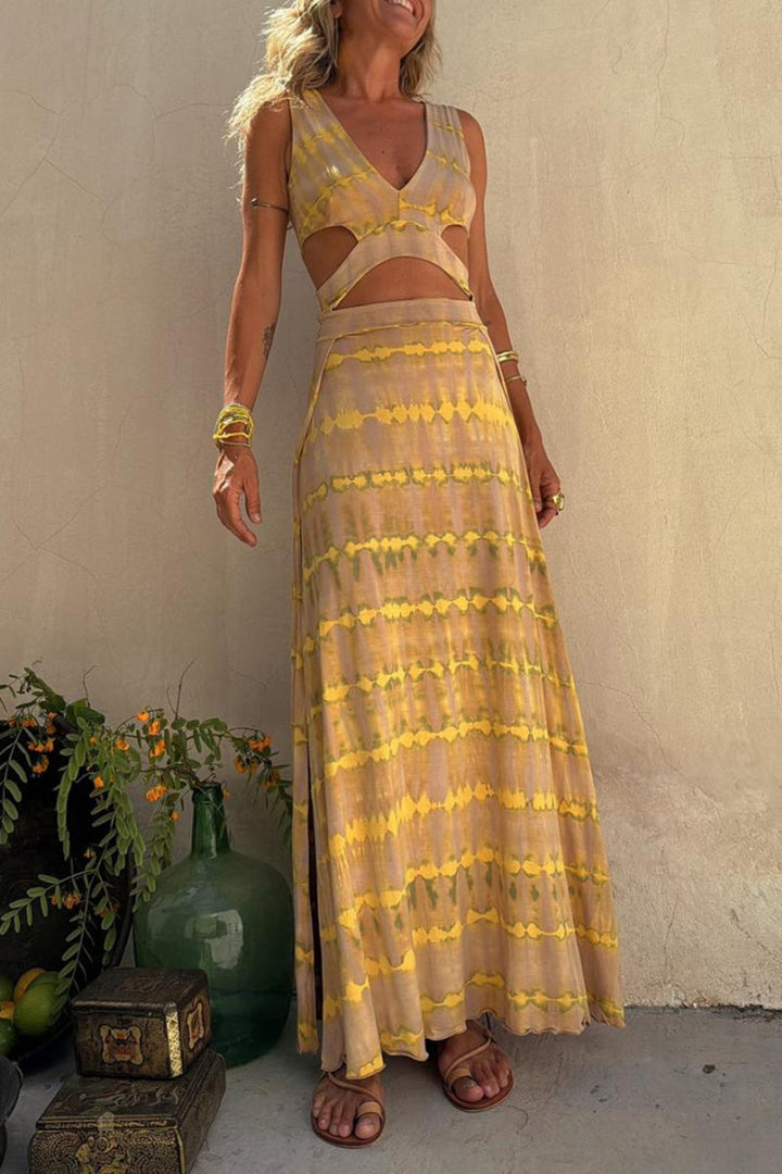 Carina - Stretch dress with neckline and slit