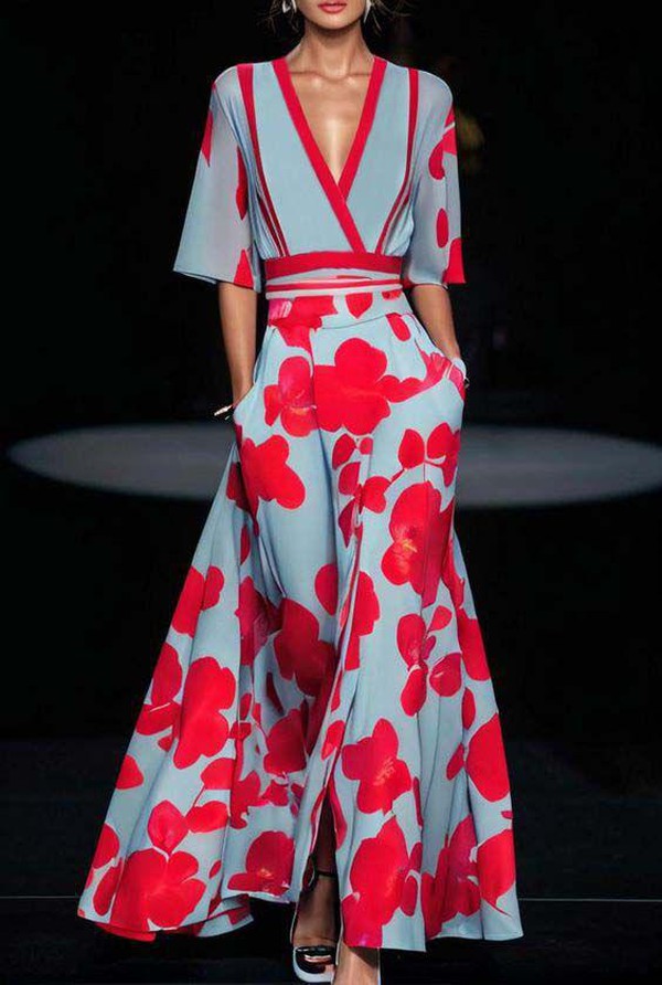 Alicia - Elegant dress with sleeves