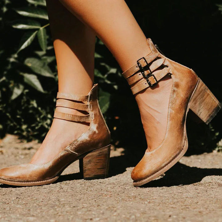 Amanda™ | Chic and Cozy Ankle Boots