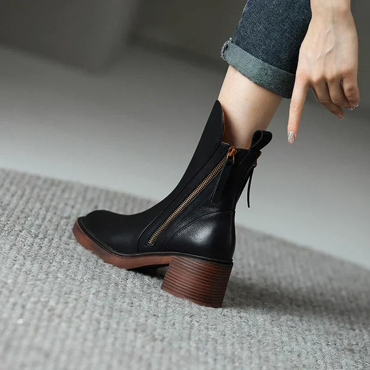 Zoe™ | Chic Leather Ankle Boots for Effortless Elegance