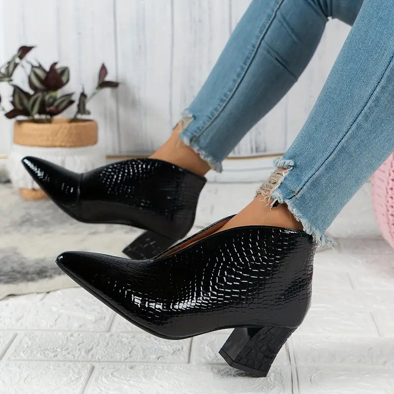 Ella™ | Elegant Pointed-Toe Heeled Boots